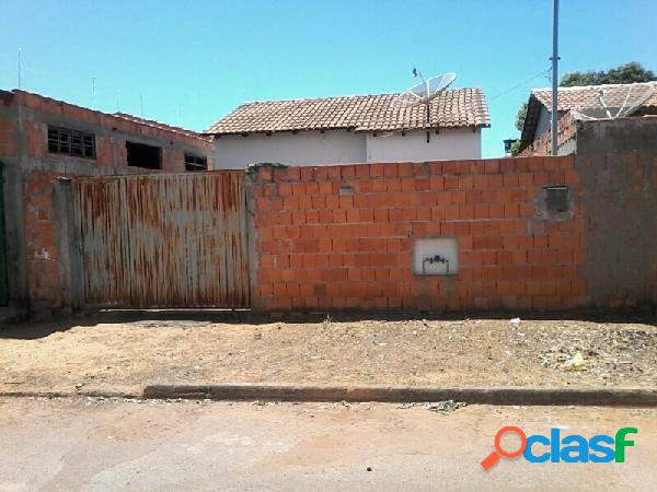Casa à venda em Buritis MG