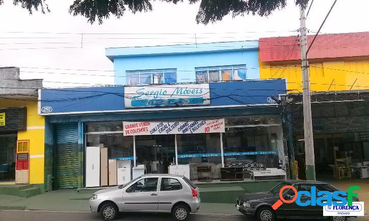 Prédio comercial na Avenida Itaquera