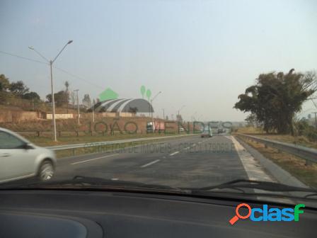 Área 21.000 m2, em Atibaia (Rodovia Fernão Dias)