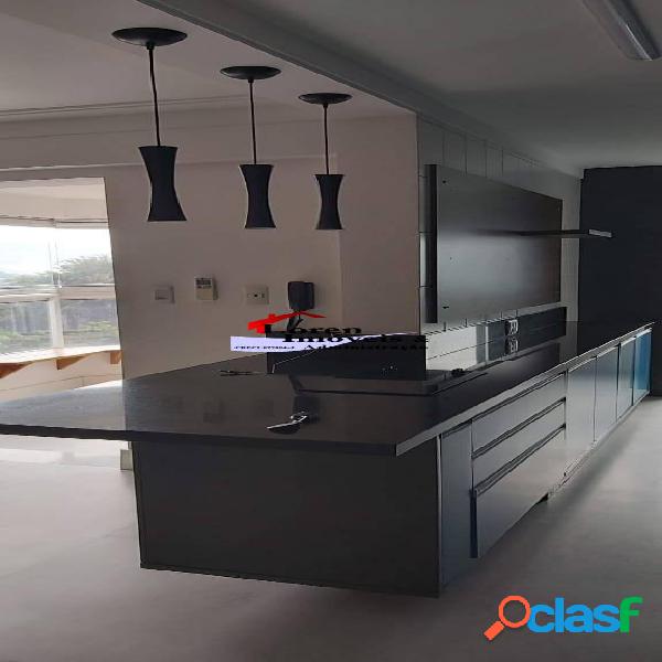 Apartamento 2 dormitórios Semi- Novo Itararé Sv!