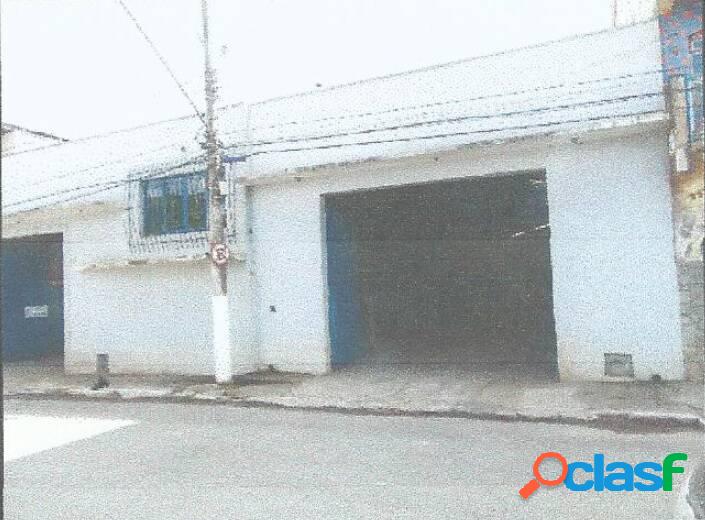 Imóvel comercial com terreno de 400m2 - Congonhas MG