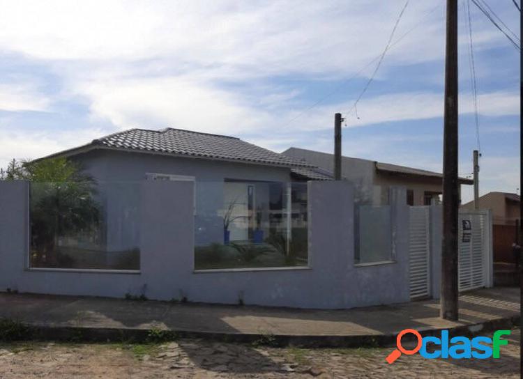 Linda casa com piscina no bairro São Paulo