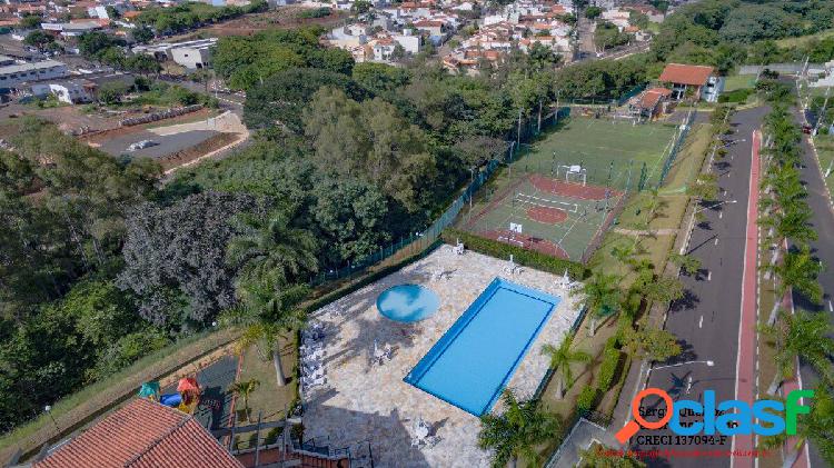 Terreno com 683 m² no Centro de Tatuí