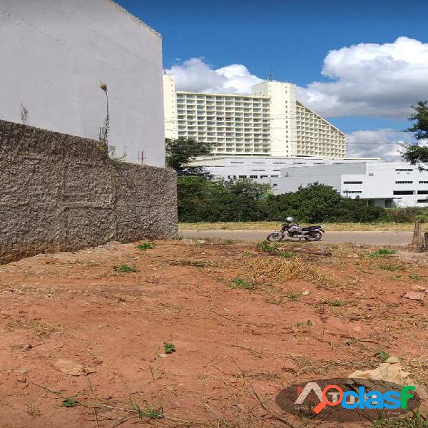 Terreno plano de 200m2 no Jd. São Felipe – Atibaia