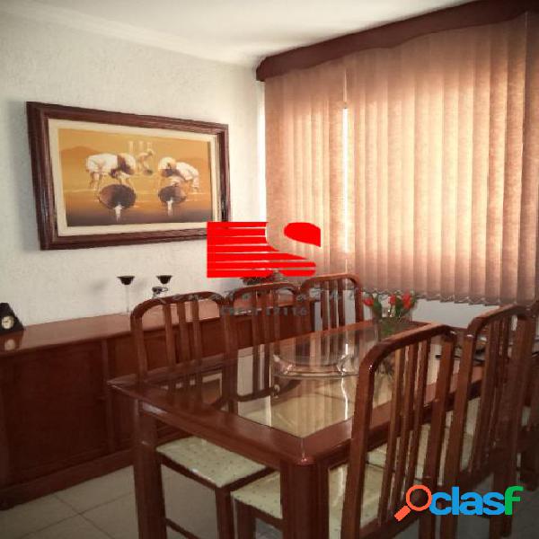 APARTAMENTO TODO REFORMADO.