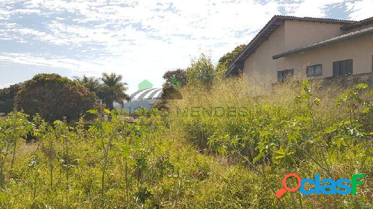 Terreno à venda no bairro Jardim dos Pinheiros –