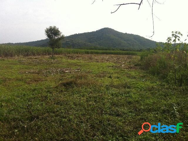 Área a Venda com projeto aprovado.