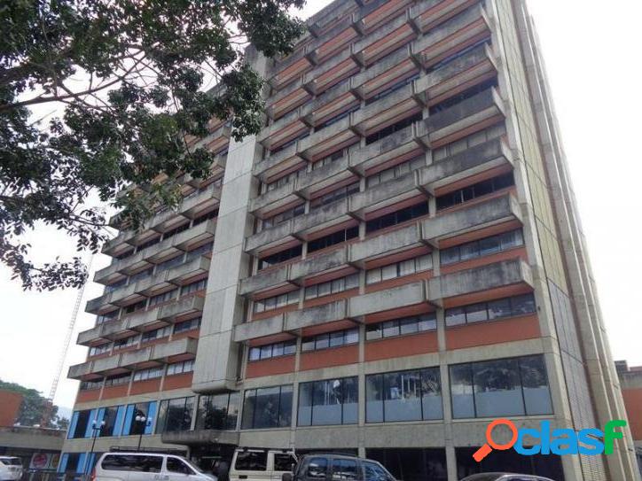 200m2 Local en Venta C.C Profesional Av. Bolívar