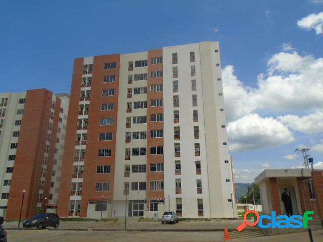 59 M2 Venta Apartamento Doral Country El Rincón Naguanagua