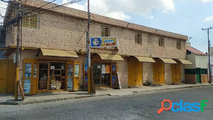 ALQUILER LOCAL COMERCIAL SECTOR LA CANDELARIA PIE DE CALLE