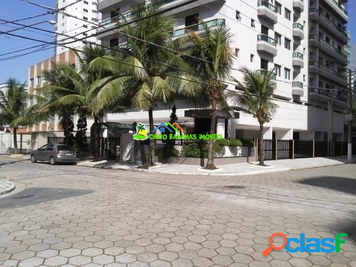Apto 02 dorms sendo 01 suíte à 50 mts da praia c/ vista p/