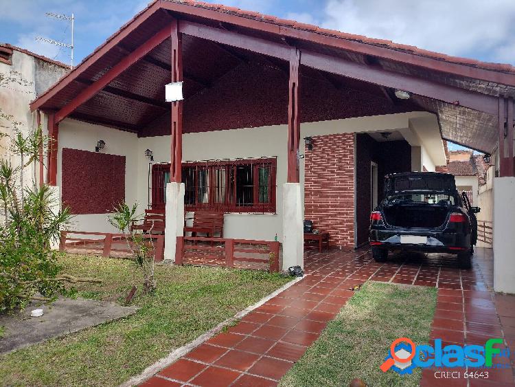 CASA AMPLA+EDÍCULA-TERRENO INTEIRO- ESPAÇO P/ PISCINA-STA