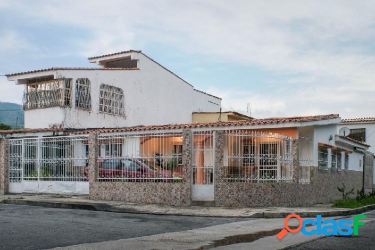 Casa En Urbanización La Querencia, Agua Garantizada