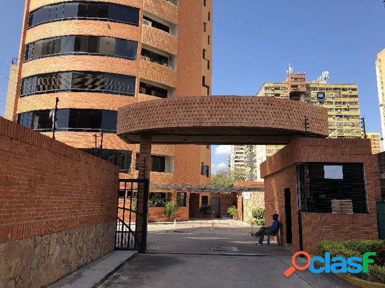 En Venta Apartamento Urb Mañongo Res Ineska Planta