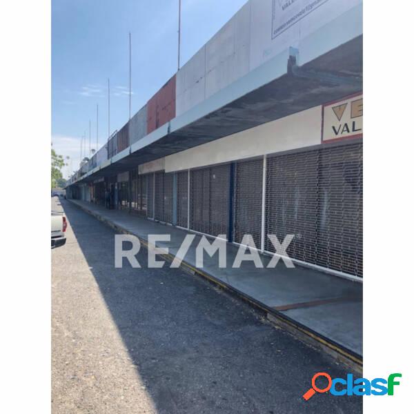Local Comercial en venta en C.C Arpe La Quizanda