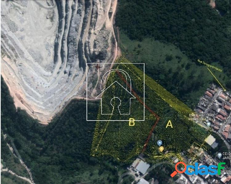 Terreno de 46000m² à venda em Parada de Taipas