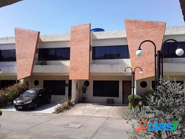 Townhouse en Guayabal (Conjunto Res. MUCUBAJI) 135 Metros
