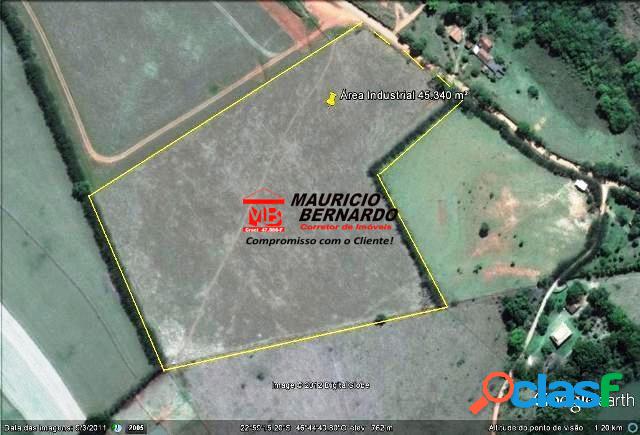 Área Industrial 45.000 m²