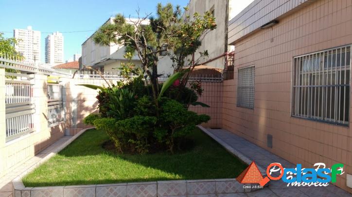 CASA EM CONDOMÍNIO