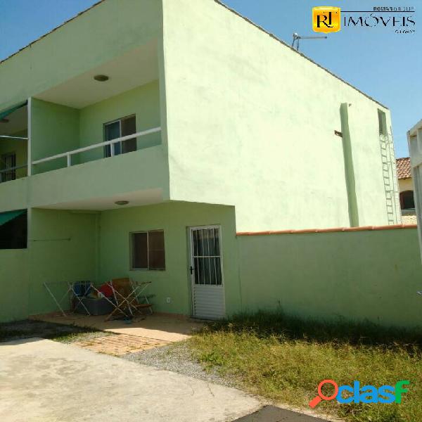 Casa dúplex a duas quadras da praia do Peró!