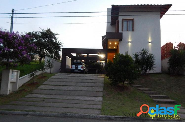 Casa em Condomínio