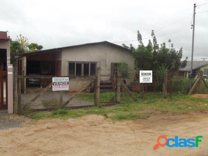 Casa residencial em condomínio fechado, centro de Águas