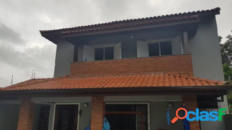 OTIMA CASA LADO PRAIA