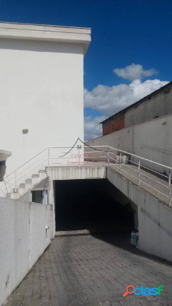 SOBRADO EM CONDOMINIO FECHADO -SEMI MOBILIADO - PERTO DA