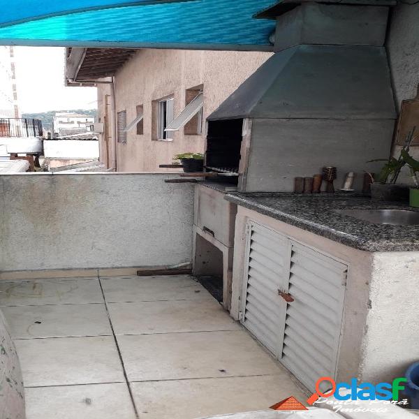 SOBREPOSTA COM 02 DORM. 01 SUÍTE, 02 VAGAS E CHURRASQUEIRA