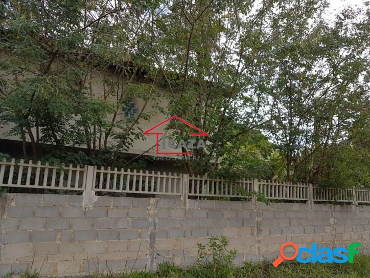 Terreno com 2000m² com casa em término de construção