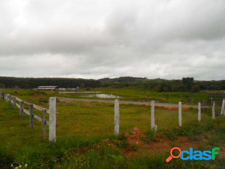 Terreno entre a divisa de Pilar do Sul e Sarapuí - SP