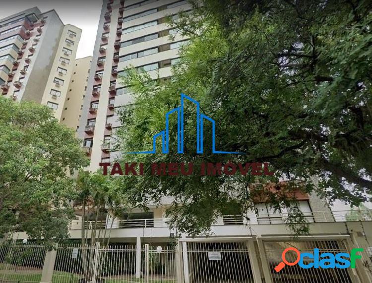 Apartamento com 3 Quartos à Venda, 95 m² por R$ 830.000