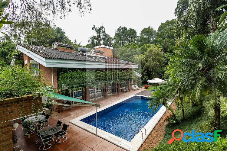 Casa espetacular na Chácara Flora com 2500mt !