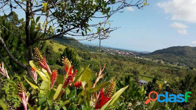 Linda Área 14.000m2 à Venda na Vargem Grande em