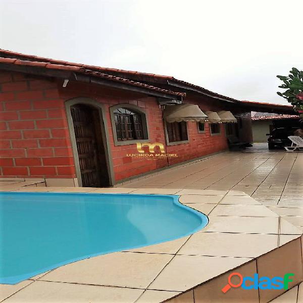 CASA TÉRREA DE 02 DORMS, 1 SUÍTE, COM PISCINA E