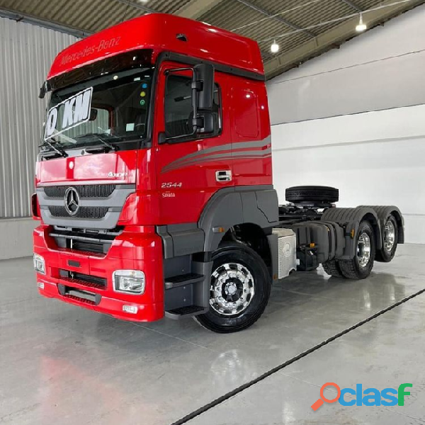 Caminhão Mercedes Benz Axor 2544