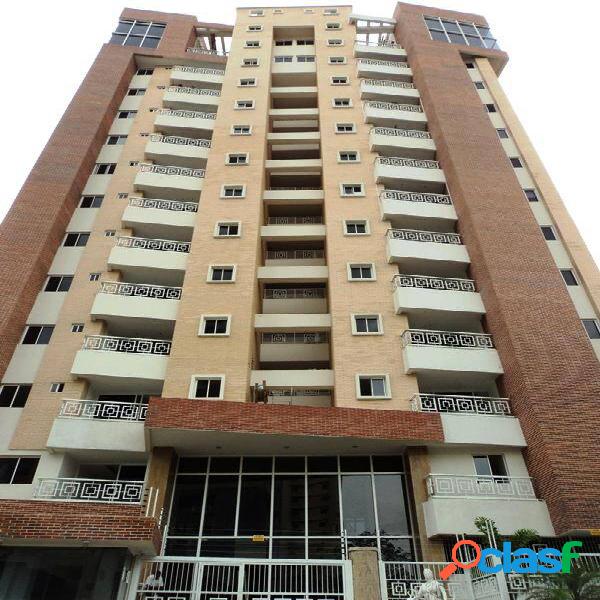 En Venta Apartamento en Res. Artemis, Urb. El Bosque