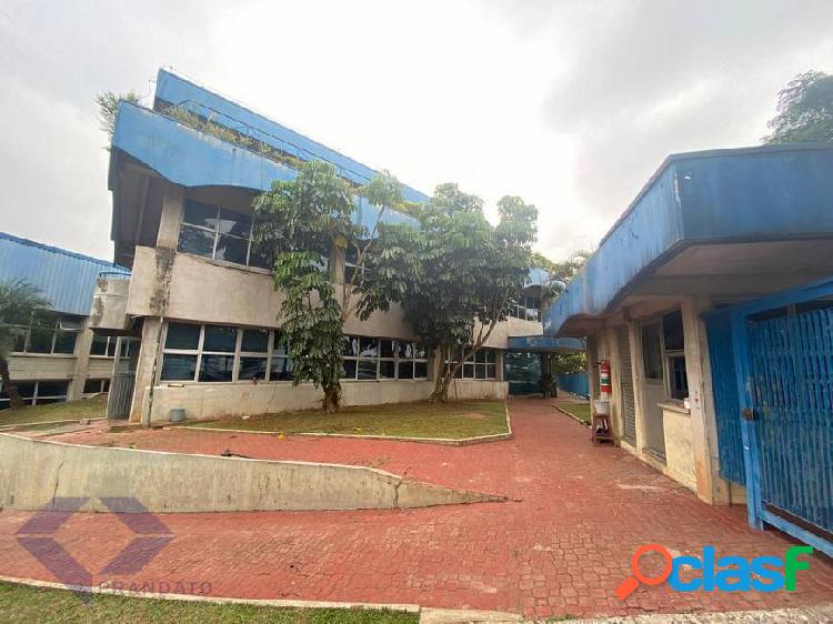 Prédio comercial com 1.171m² - 3 andares Itapecerica da