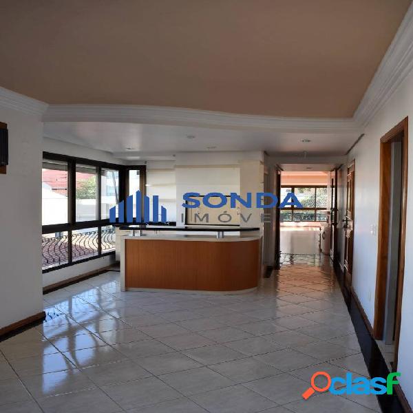 Apartamento 3 dormitórios, 1 suíte, 3 vagas. Petrópolis.