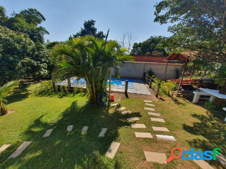 Chácara com casa e piscina em Artur Nogueira - SP