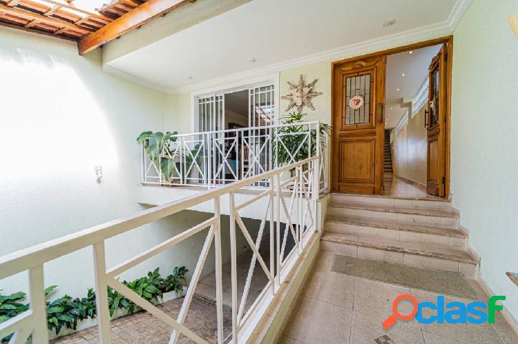 Lindo sobrado a venda localizado no Jardim Ouro Preto