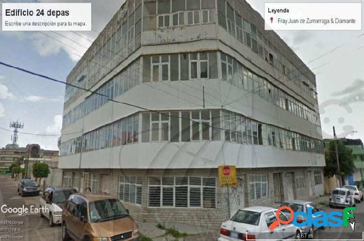 Edificio Habitacional en Venta, en Col. Guadalupe, León,