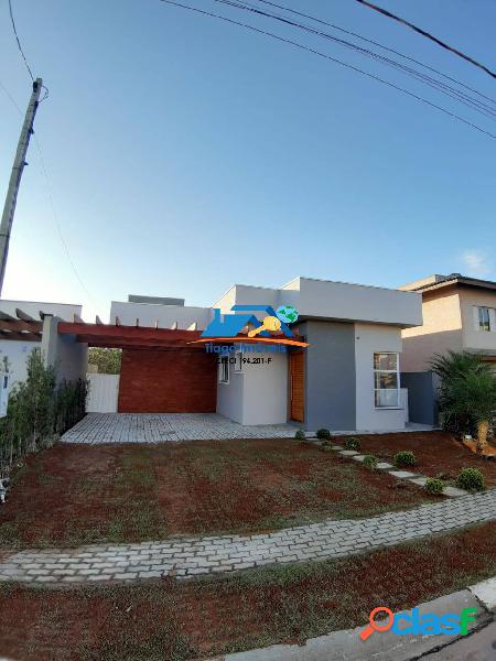 LINDA CASA EM CONDOMÍNIO A VENDA EM ATIBAIA