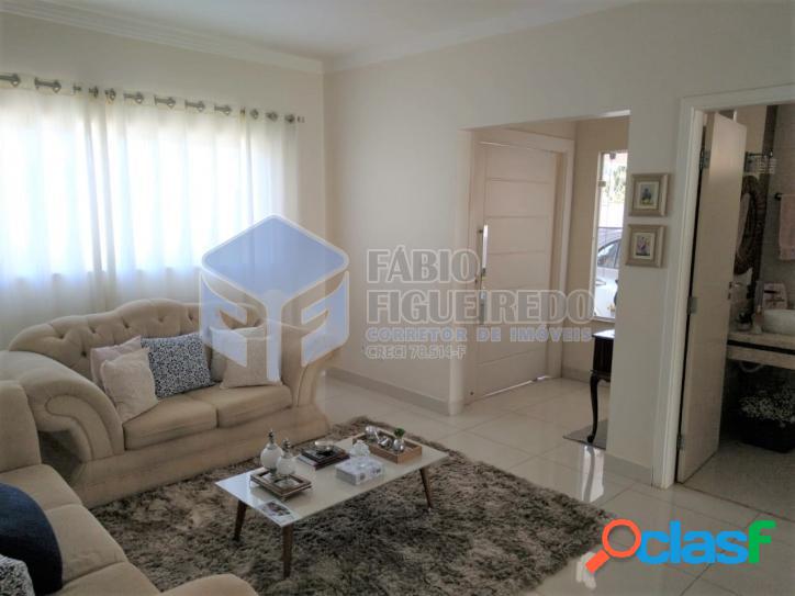 Sobrado com 3 dorms (uma suíte) - Res. Parque Avenida