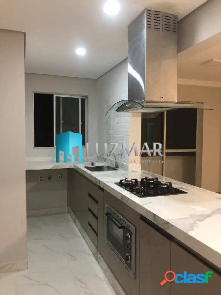 Apartamento reformado com três dormitórios no Horto do