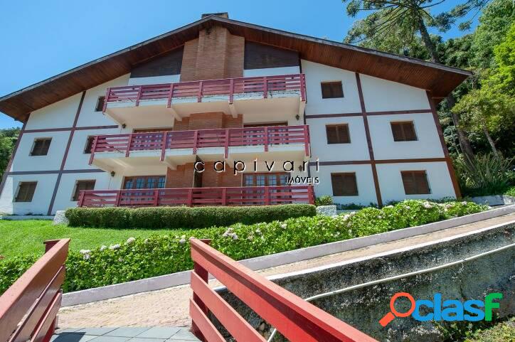 Apartamento em Campos do Jordão 3 dormitórios em meio a