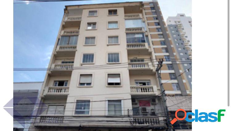 PRÉDIO COMERCIAL/RESIDENCIAL 3522² 6 pav. 2 lojas