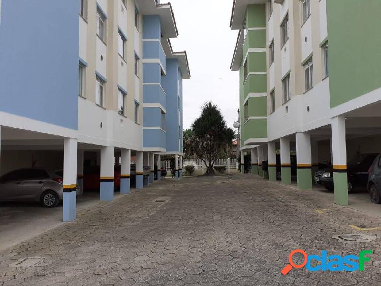 Apartamento semi mobiliado de 2 quartos em São José SC