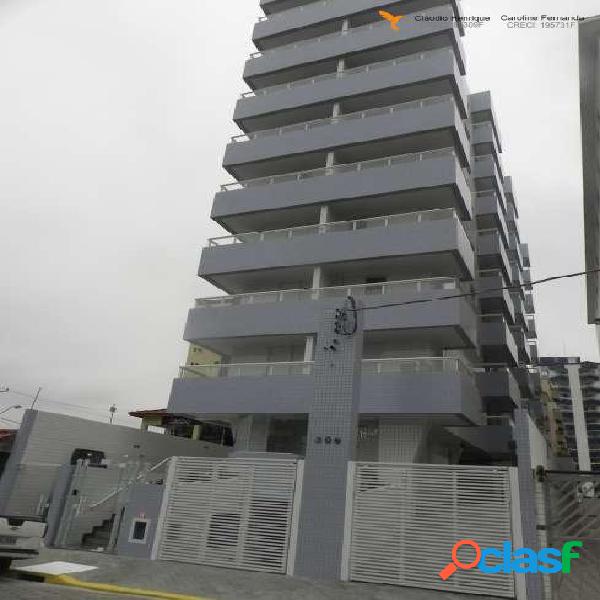 Apartamento com 1 Quarto à Venda, 52 m² por R$ 178.900