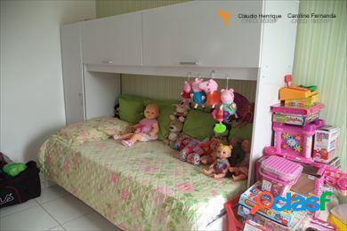 Apartamento com 2 Quartos à Venda, 82 m² por R$ 358.000